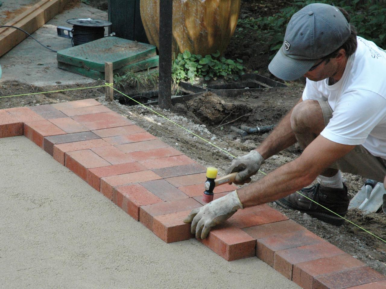 How To Lay A Paver Patio