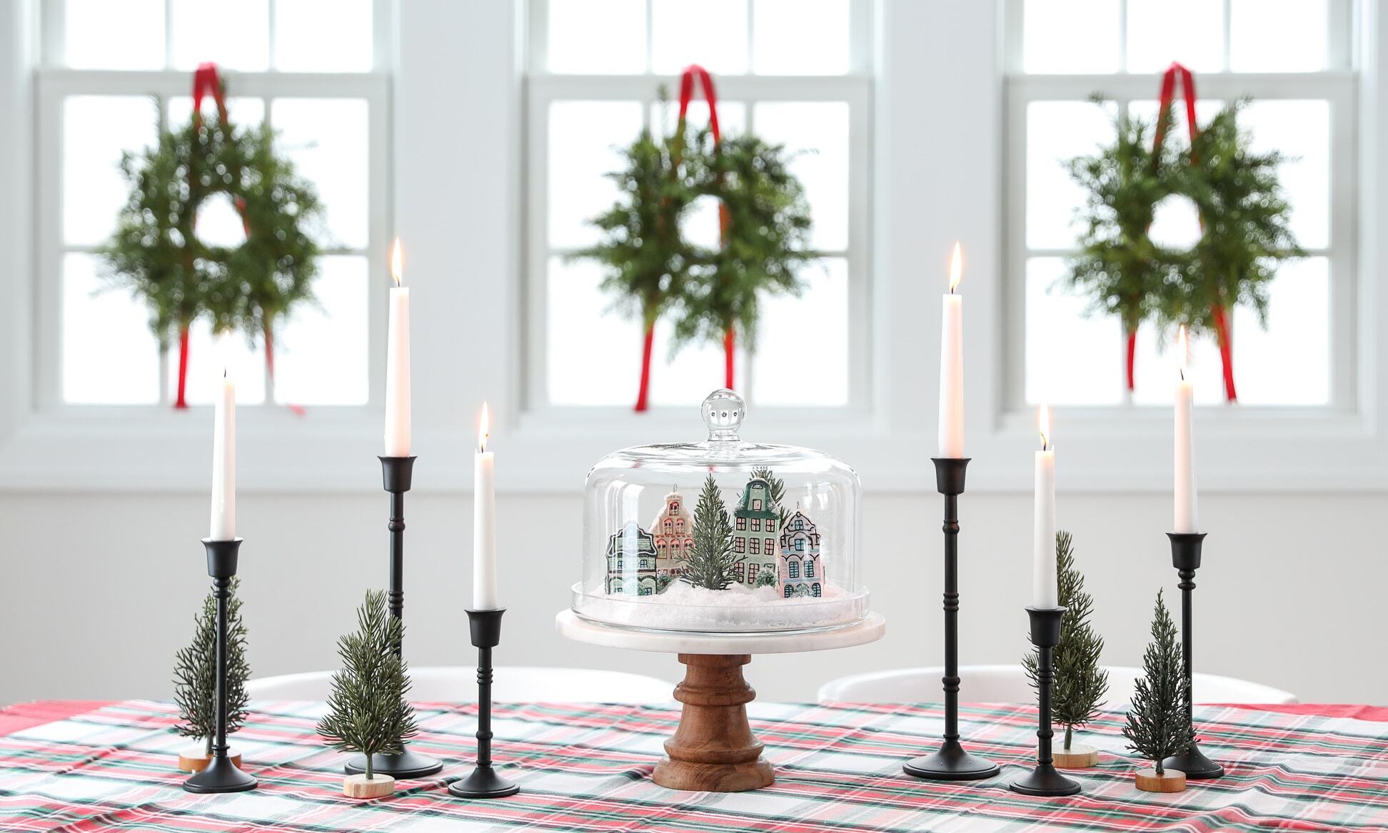 How To Make A Christmas Table Centerpiece