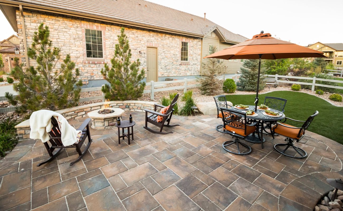 How To Make A Curved Patio With Pavers
