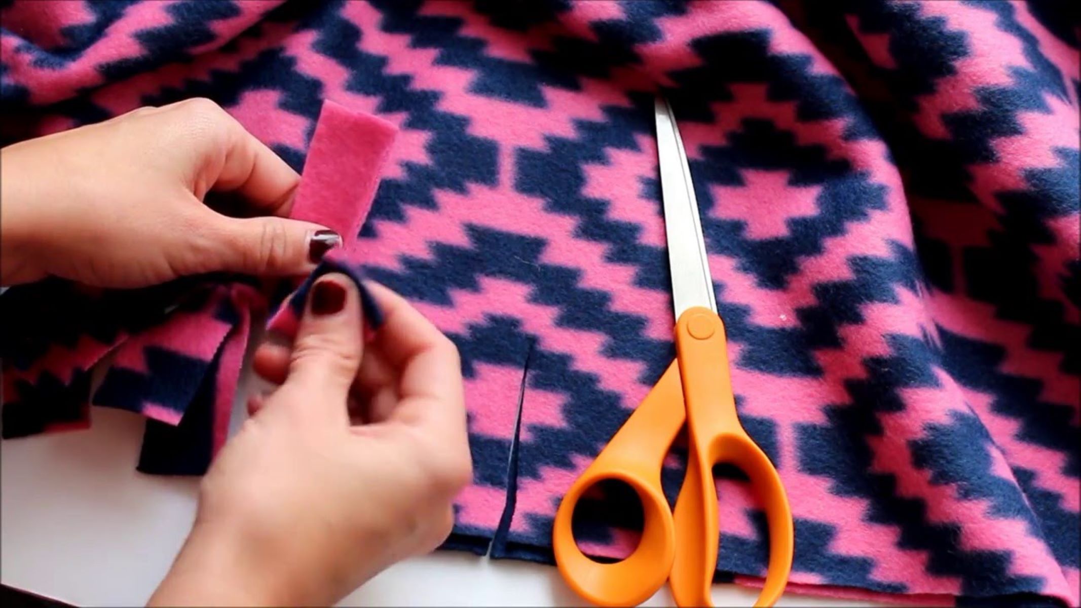 How To Make A Fleece Blanket Storables