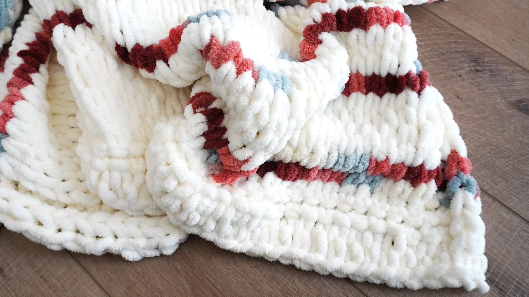 How To Make A Loop Yarn Blanket