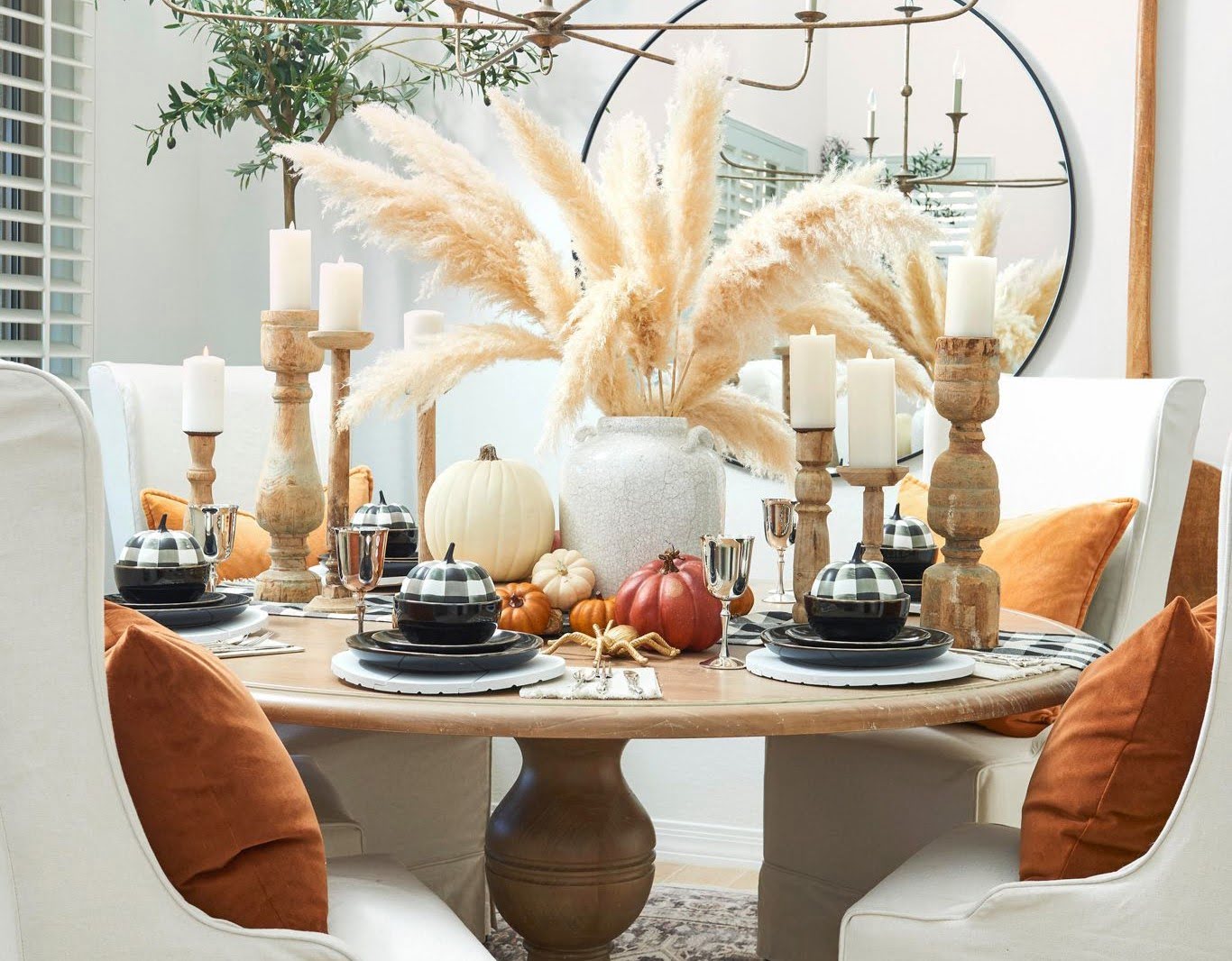How To Make A Round Spray Table Centerpiece