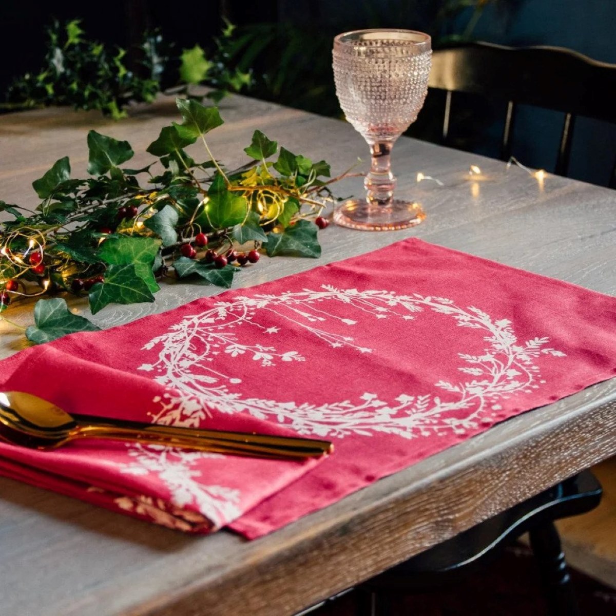 How To Make Easy Christmas Placemats