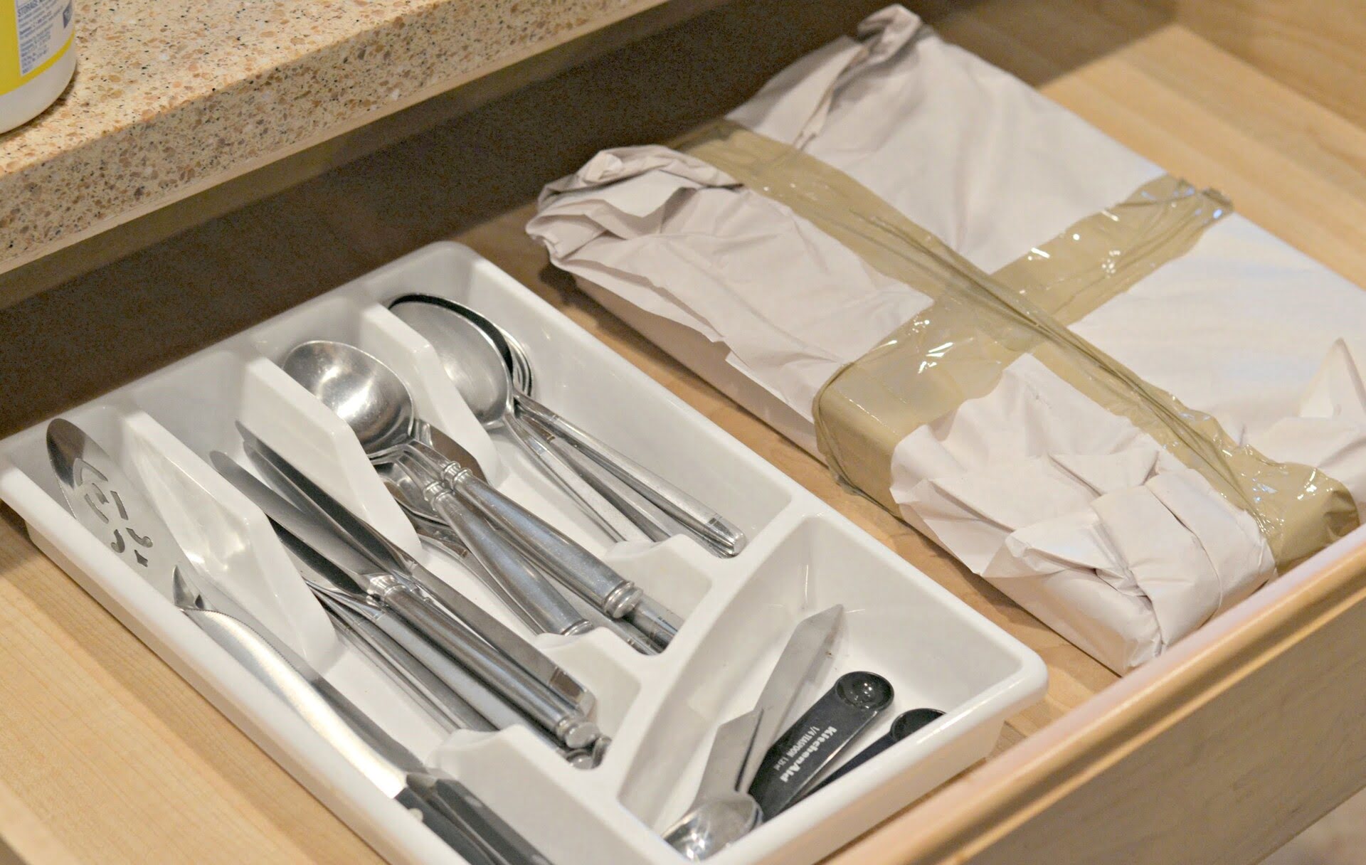 How To Pack Cutlery For Moving