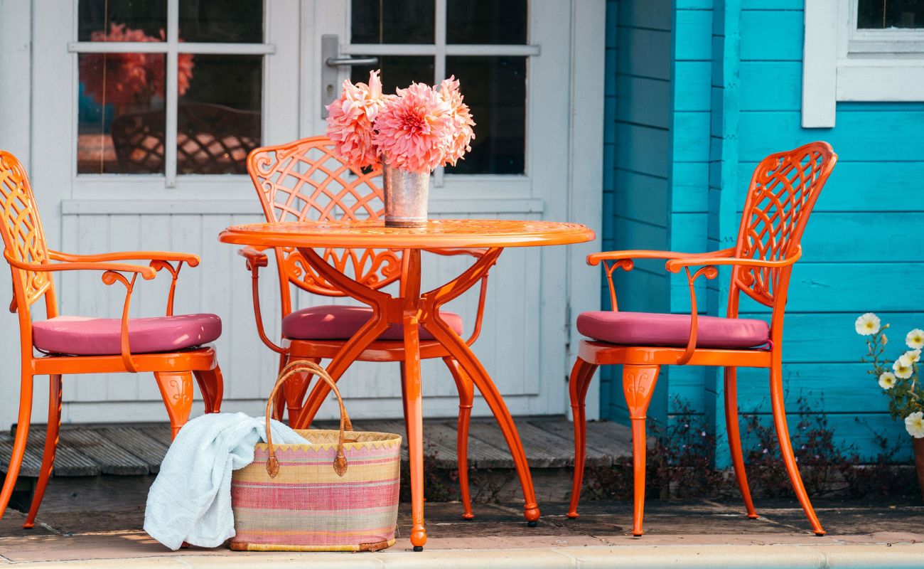How To Paint Old Metal Patio Furniture