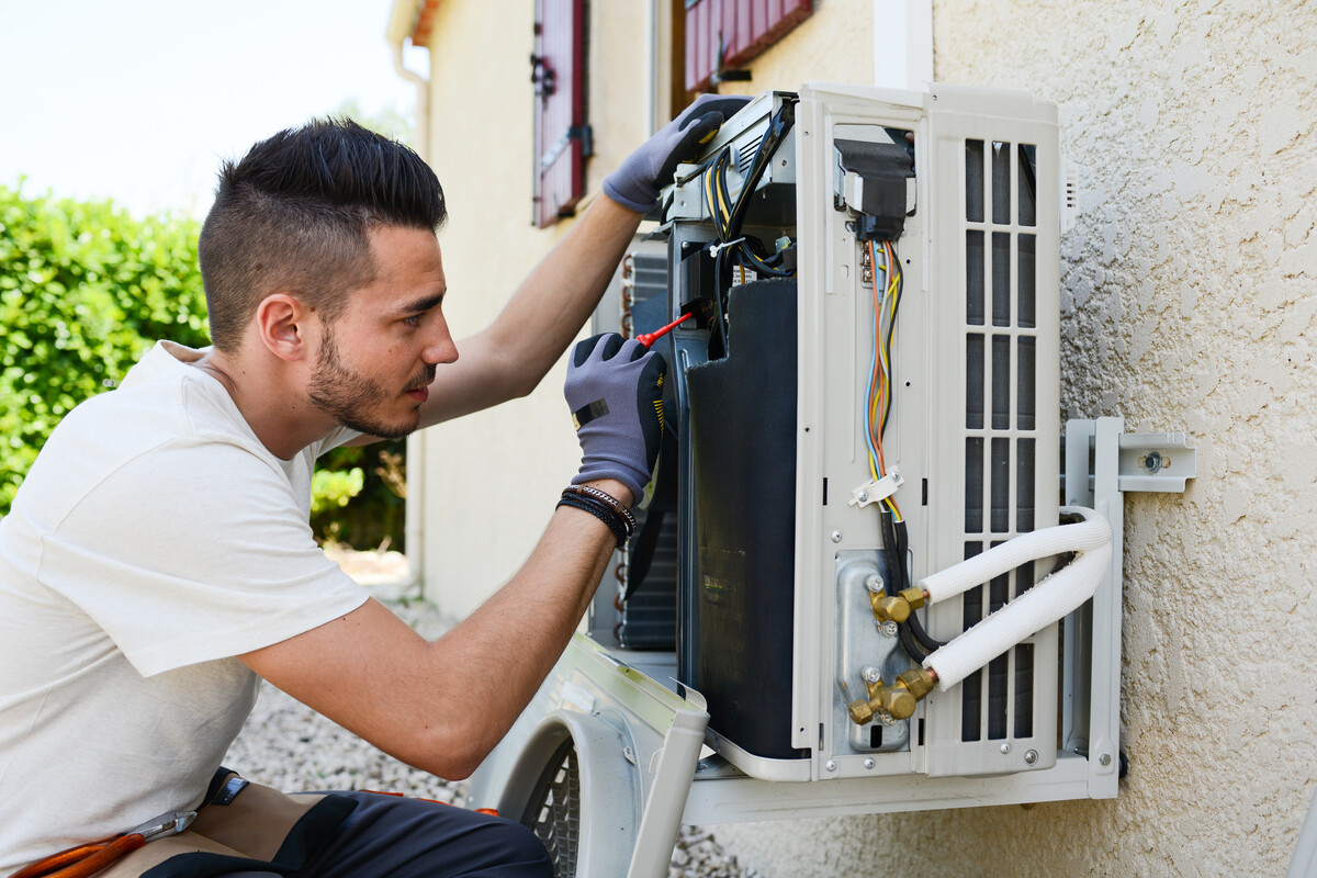 How To Perform Air Conditioning Service