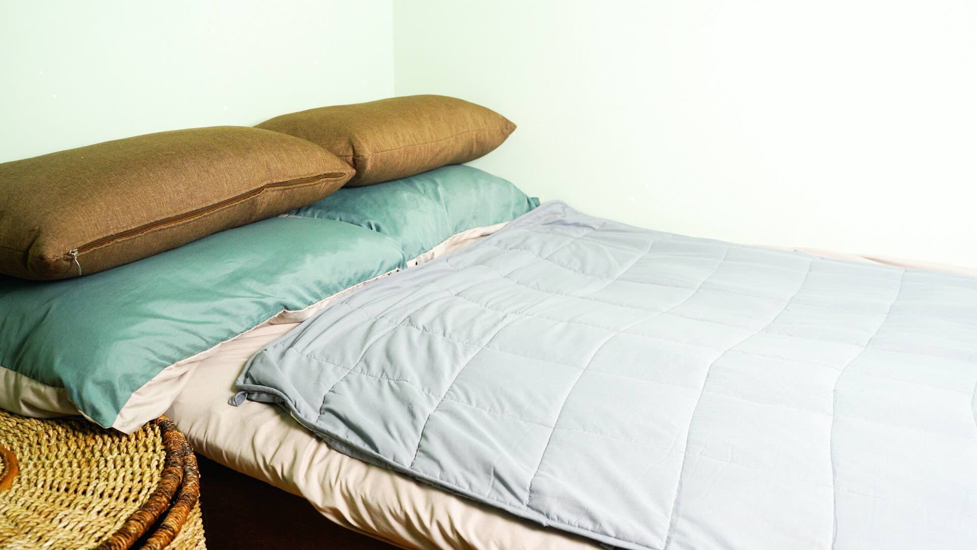 How To Put A Duvet Cover On A Weighted Blanket