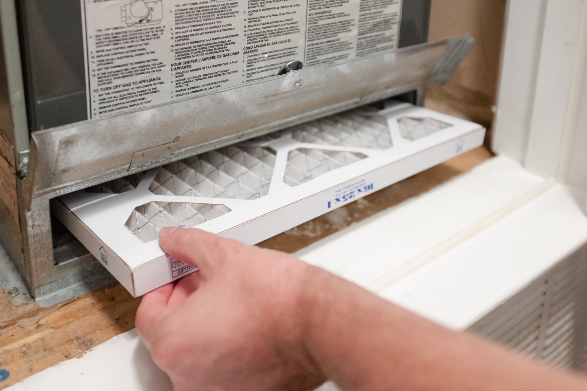 How To Put In An Air Conditioner Filter