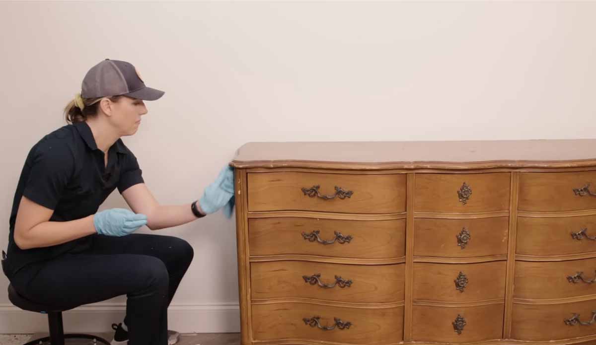 How To Remove Nail Polish From A Dresser