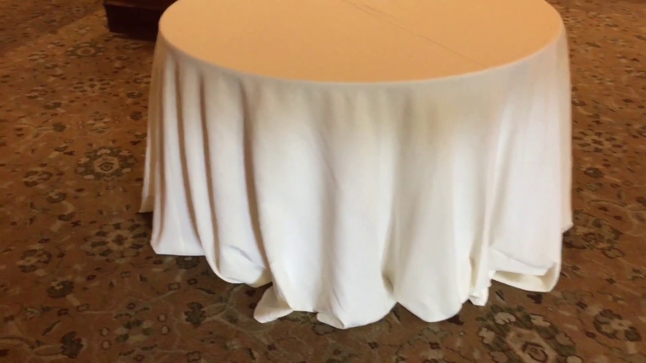 How To Remove Wrinkles From A Tablecloth
