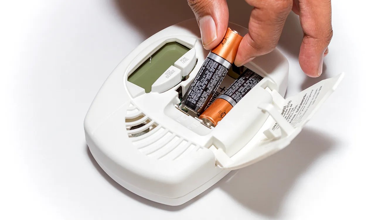 How To Replace A Carbon Monoxide Detector