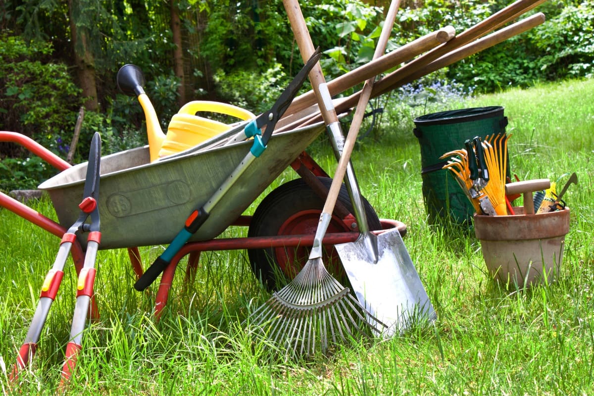 How To Start A Lawn Care Business Legally