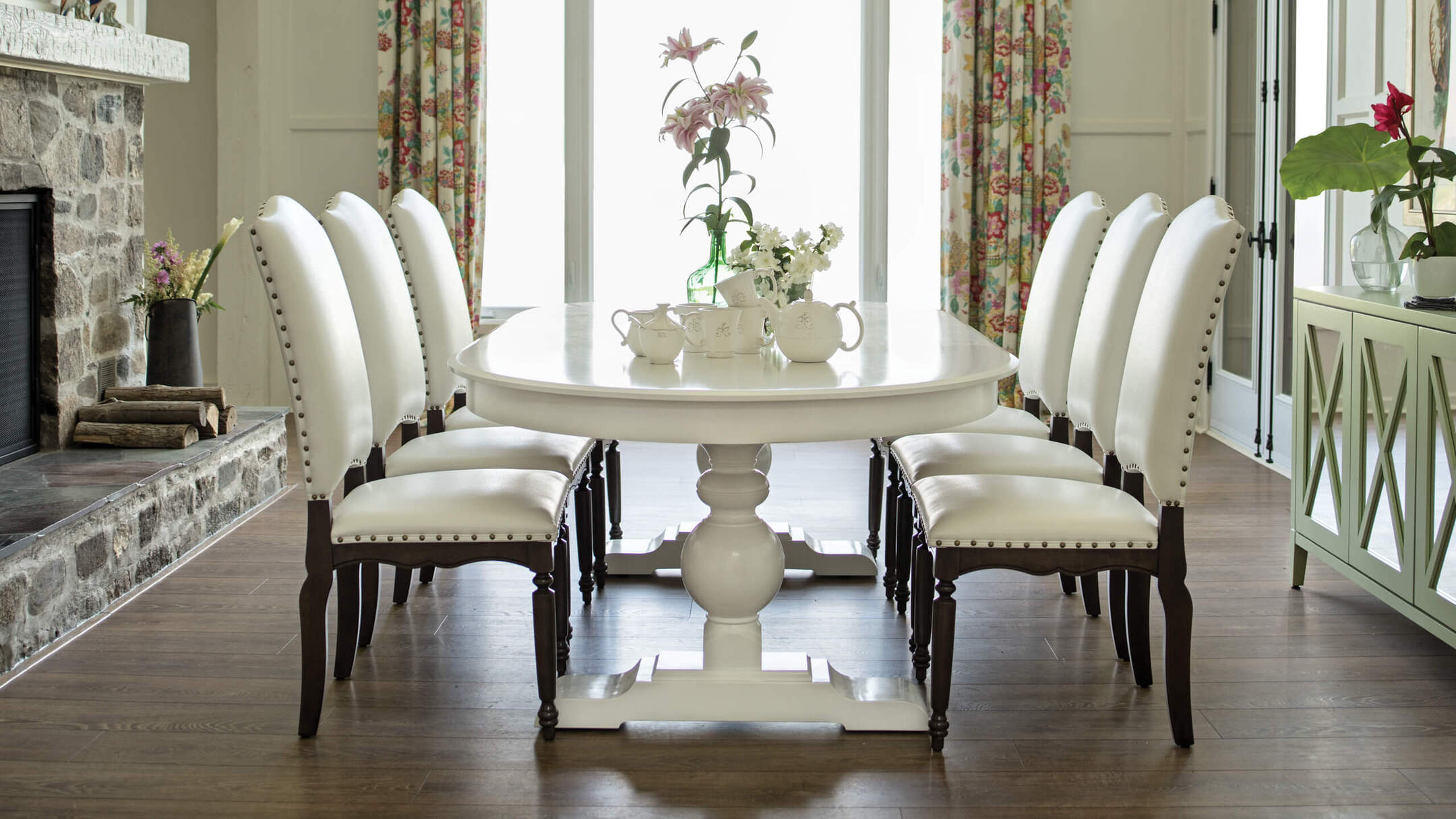 How To Style Your Dining Table