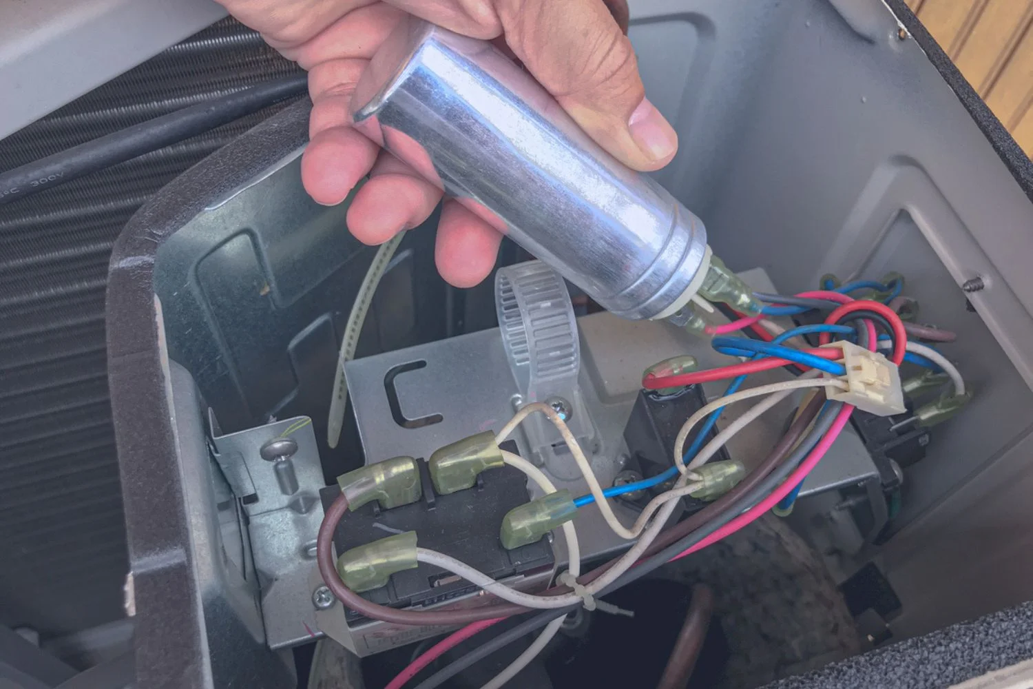 How To Test A Capacitor On An Air Conditioner