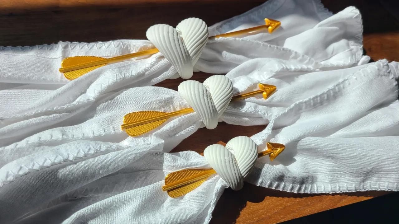 How To Tie A Napkin Knot