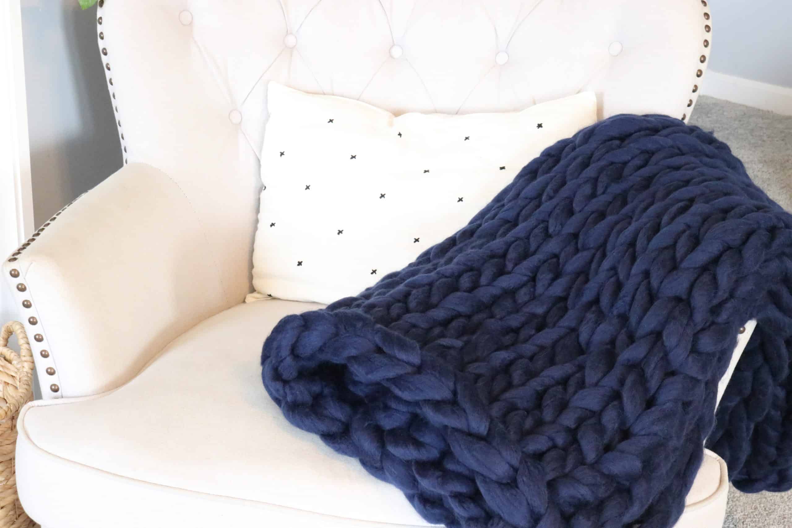 How To Start Finger Knitting A Blanket