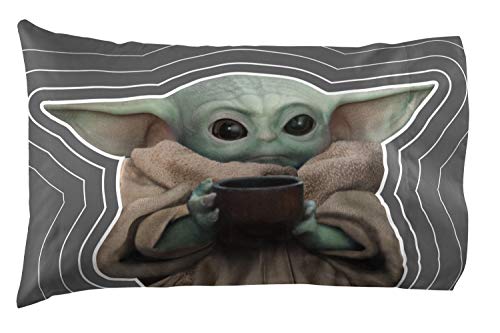 Jay Franco Star Wars The Mandalorian Pillowcase