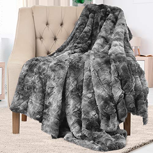 Luxury Plush Blanket - Cozy Faux Fur Throw Blanket (Gray)