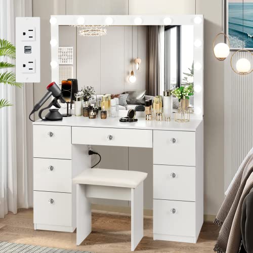 SMOOL Vanity with Lighted Mirror