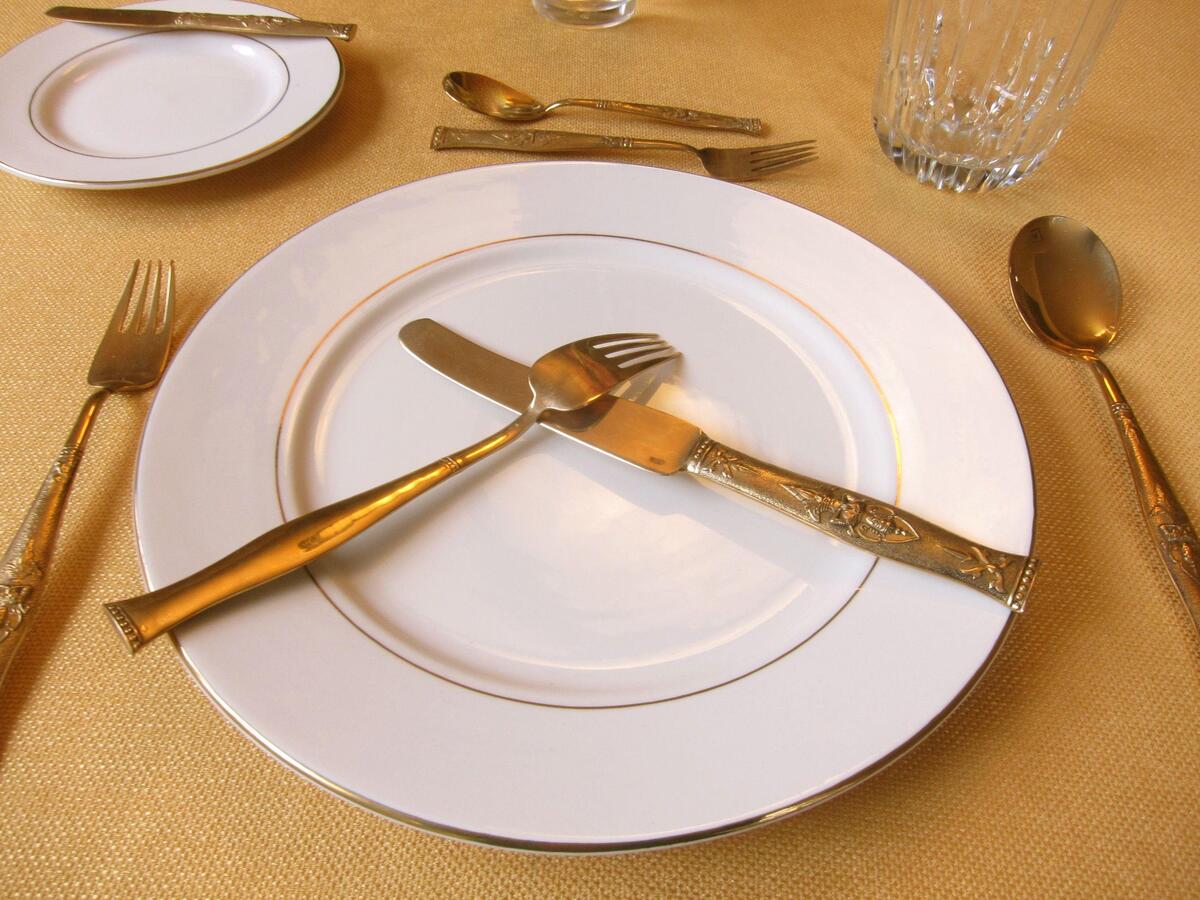 Table Etiquette: How To Rest Forks
