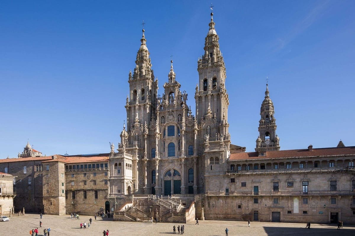 What Architectural Style Is The Cathedral Of Santiago De Compostela?