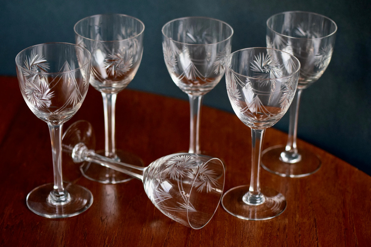 What Are Noble Crystal Glasses?