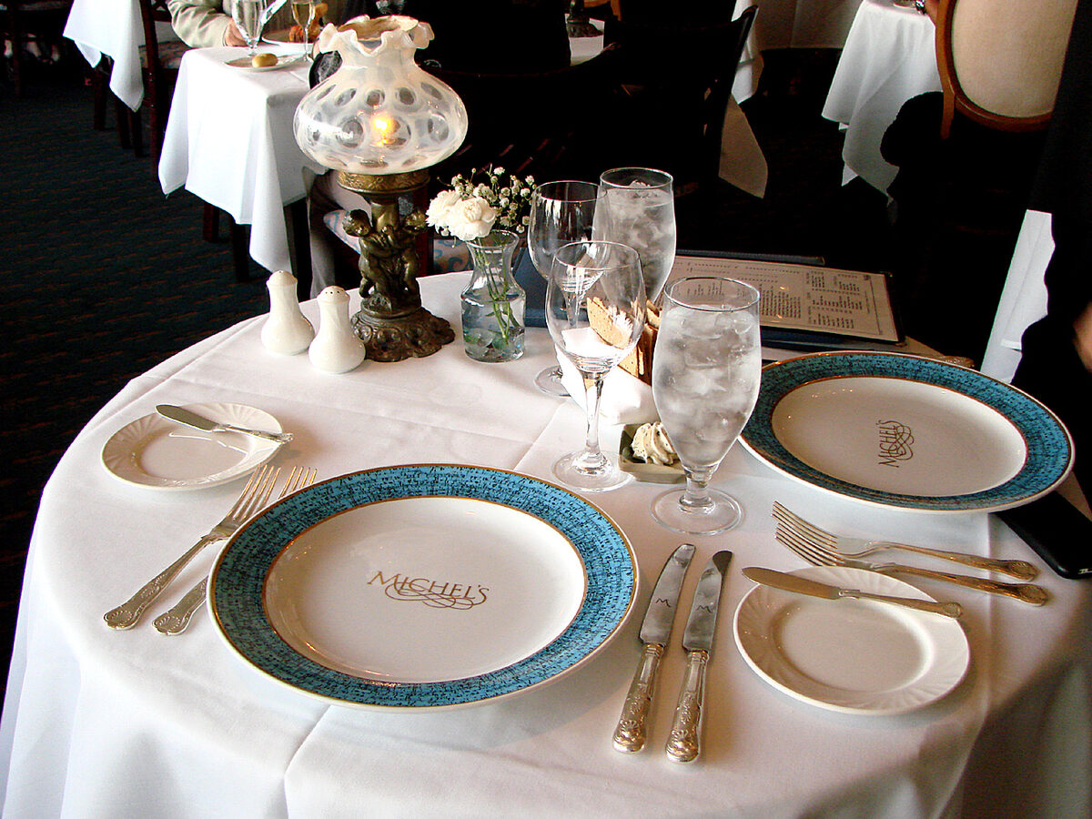 What Are The Different Table Service Styles?