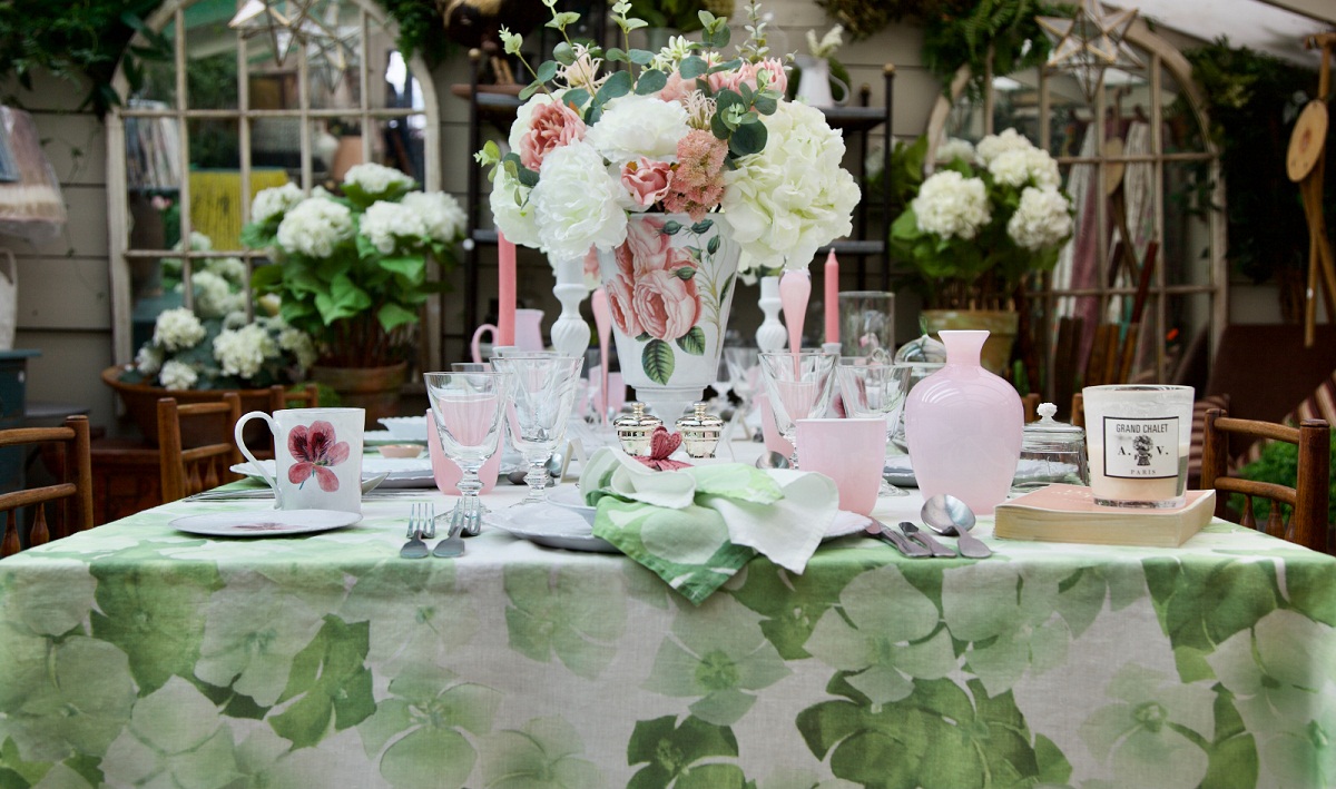 What Are The Rules For A Table Centerpiece?
