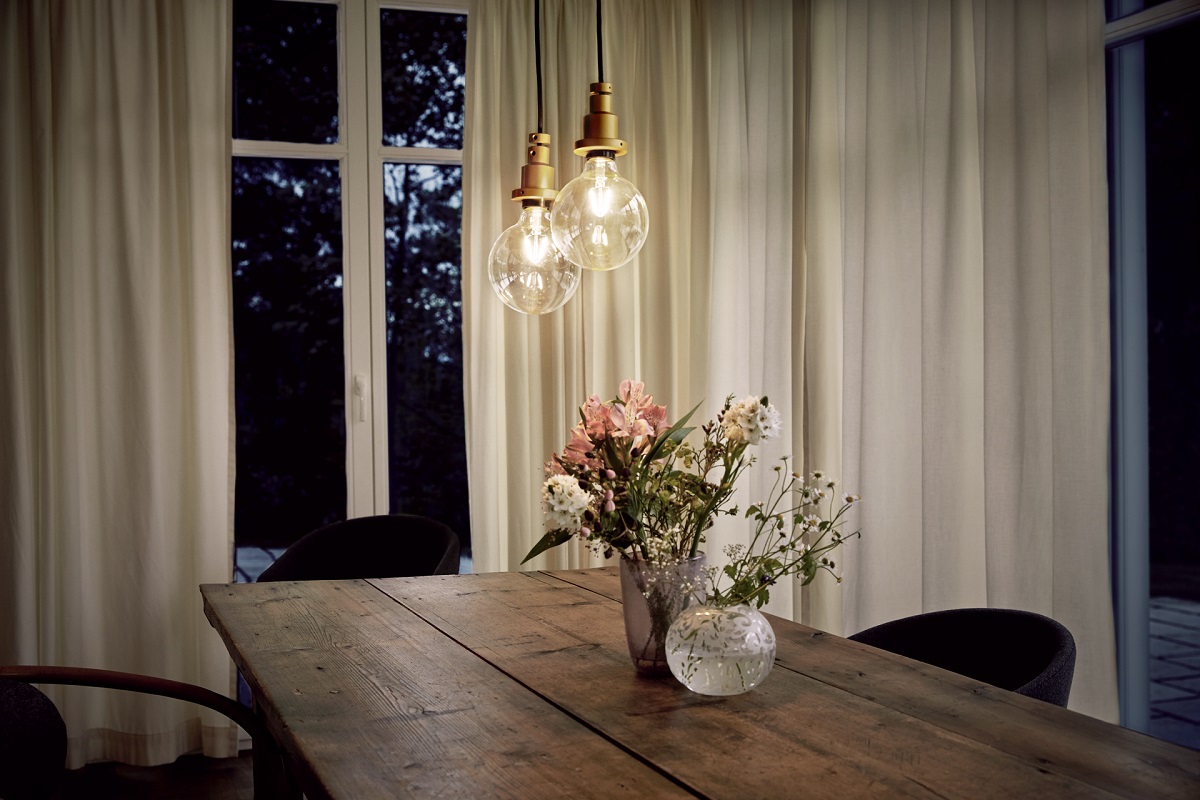 What Color Light Is Best For A Dining Room?