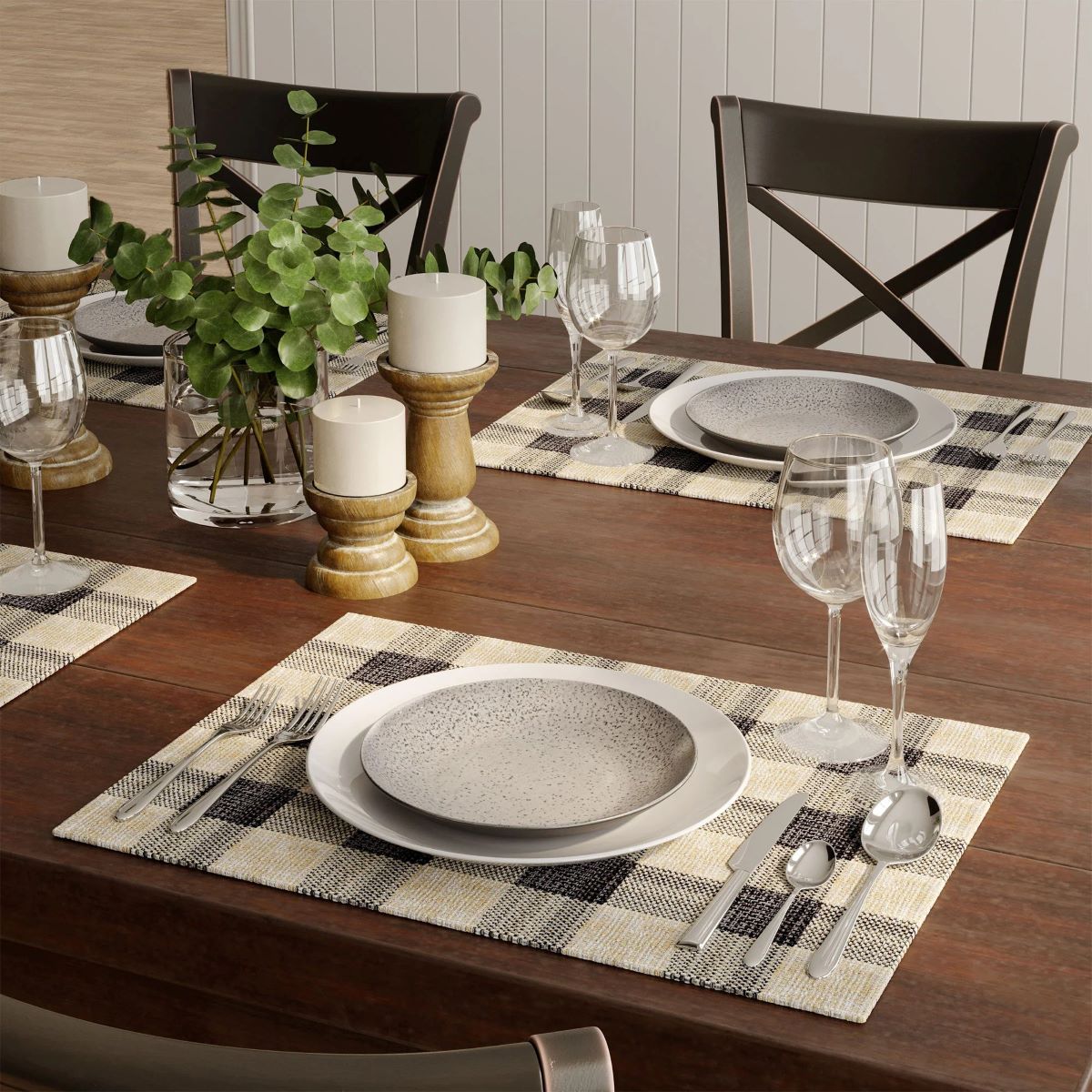 What Color Placemats For A Wood Table