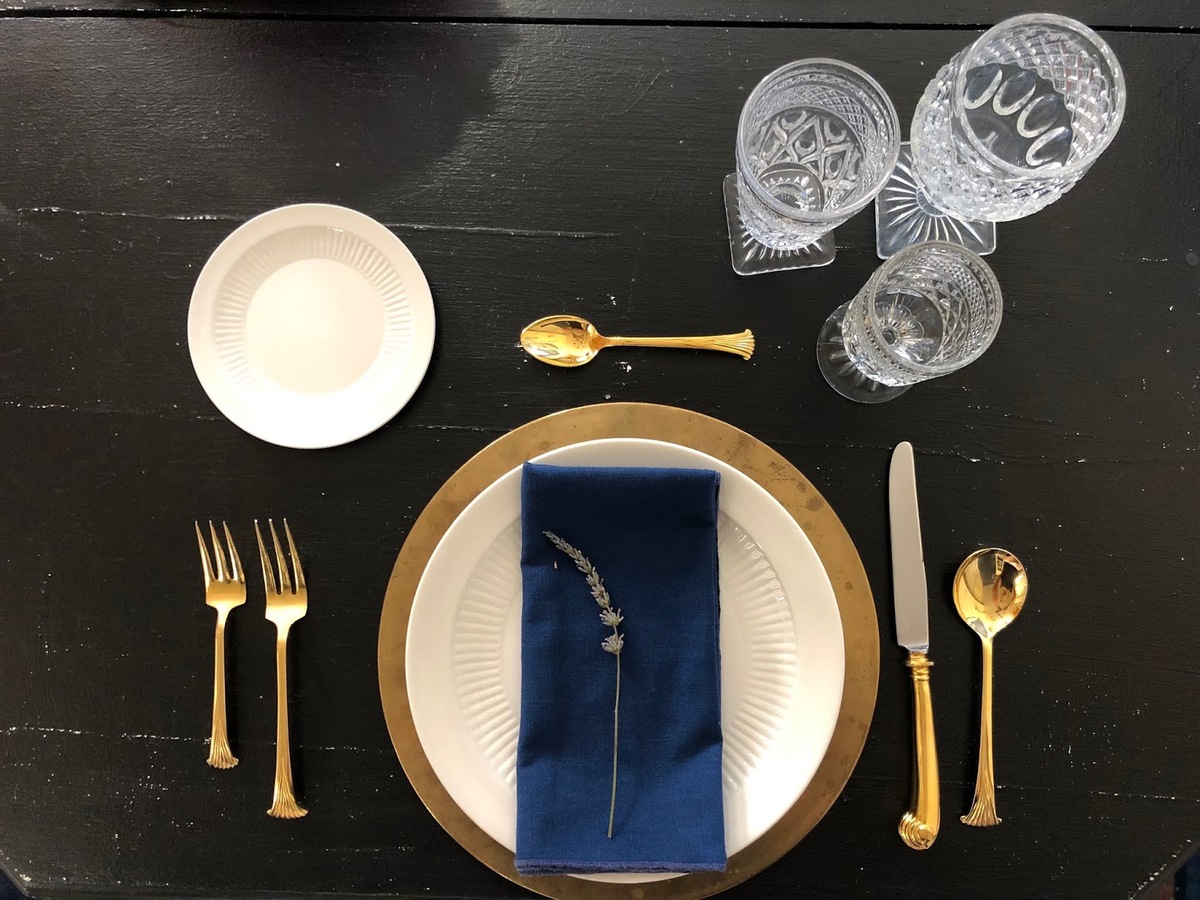 What Constitutes A Formal Table Setting?