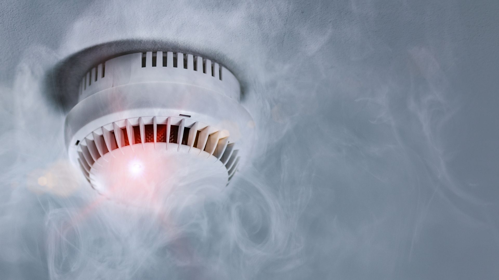 What Do 5 Beeps On A Smoke Detector Mean?
