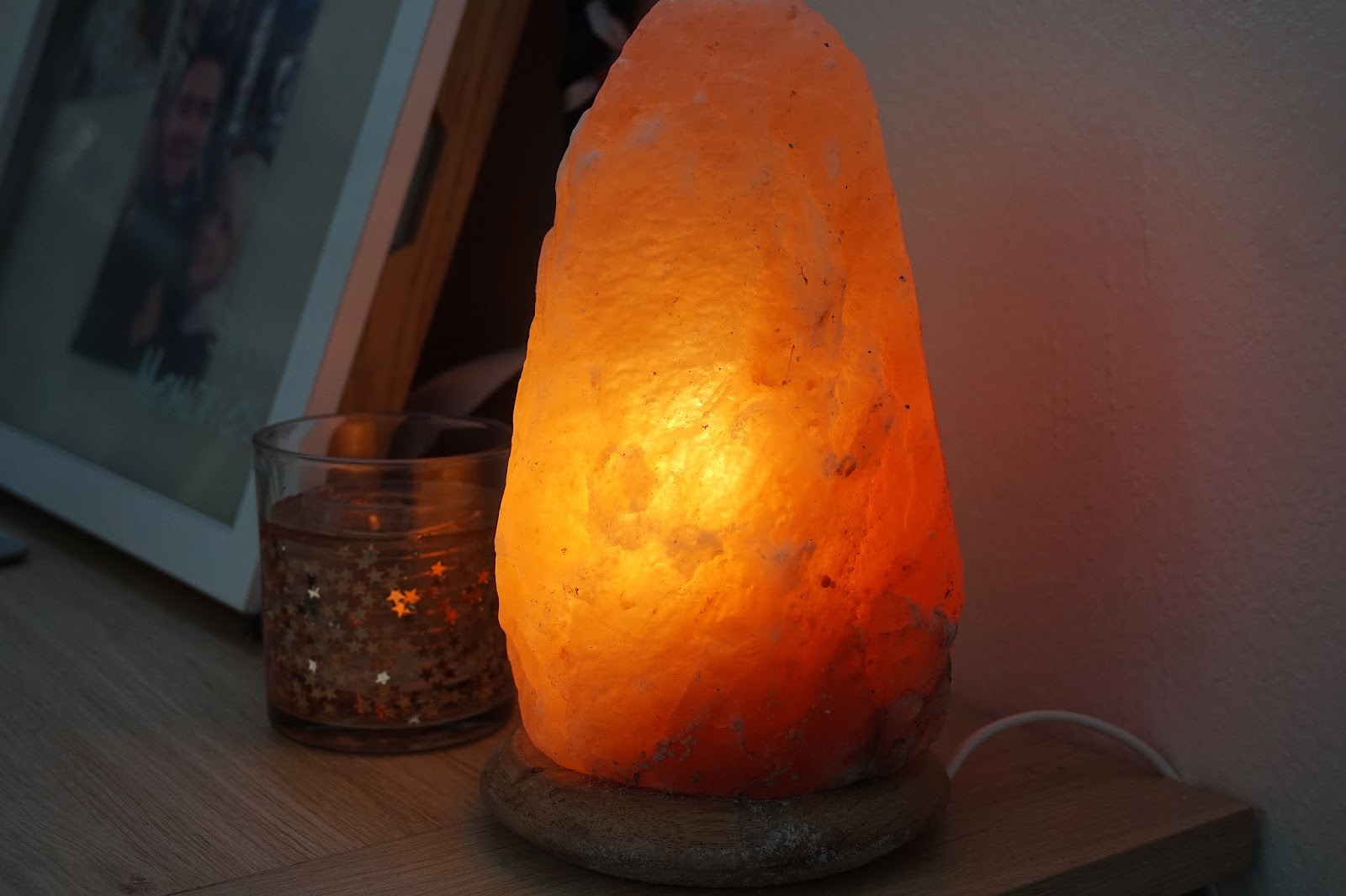 What Does A Salt Lamp Do