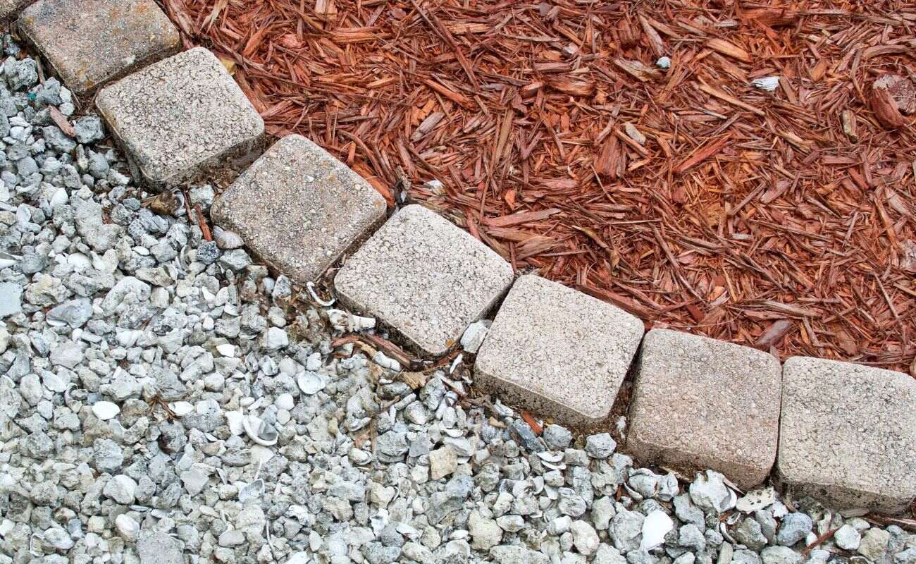 What Is Better For Landscaping: Rock Or Mulch