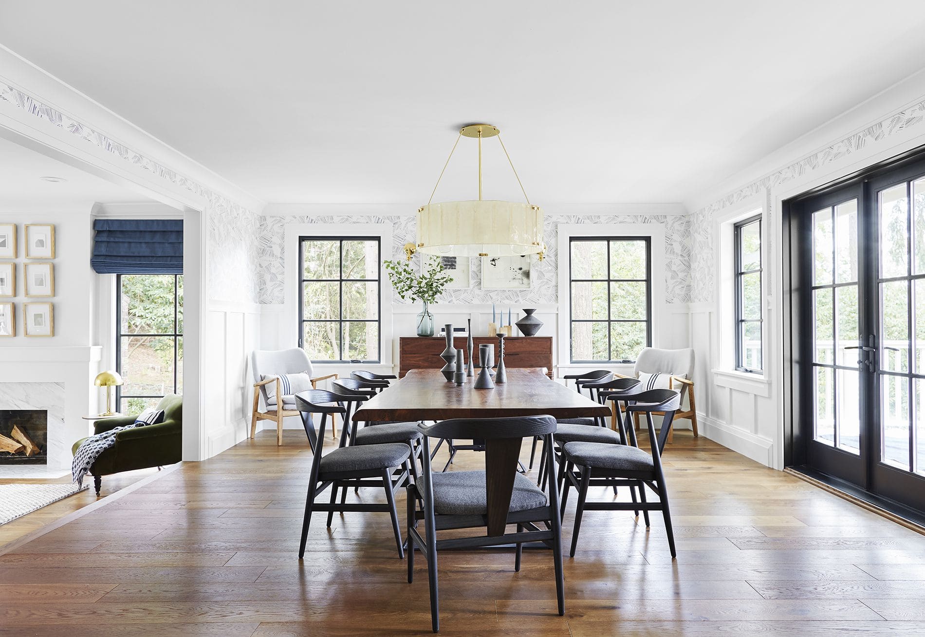 What Is In A Dining Room?