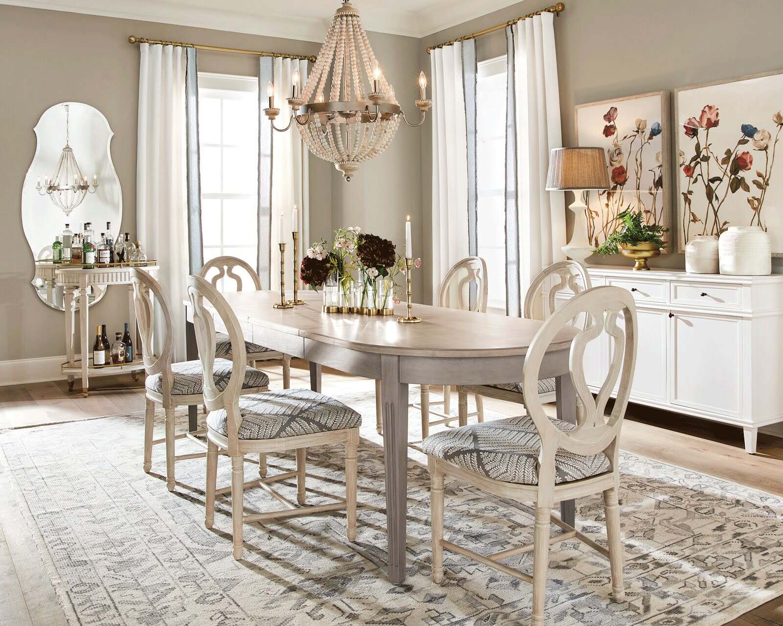 What Is The Best Style Dining Room Table For A 12×12 Room With No Wall Space
