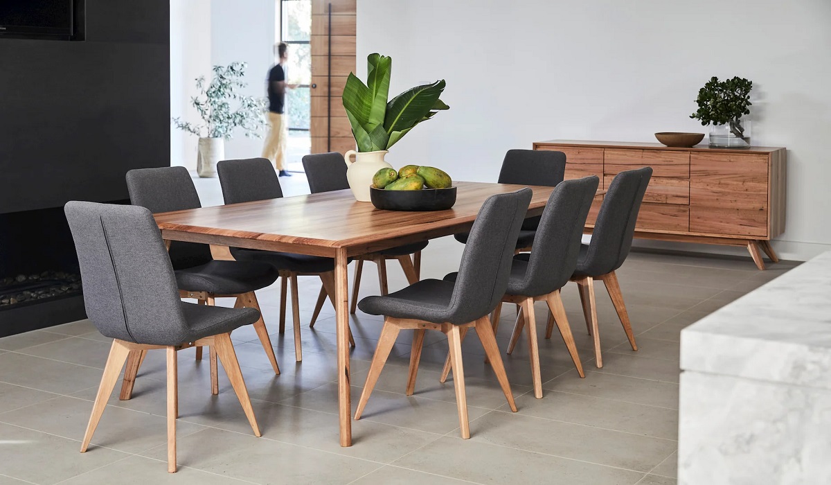 What Is The Best Wood For A Dining Table?