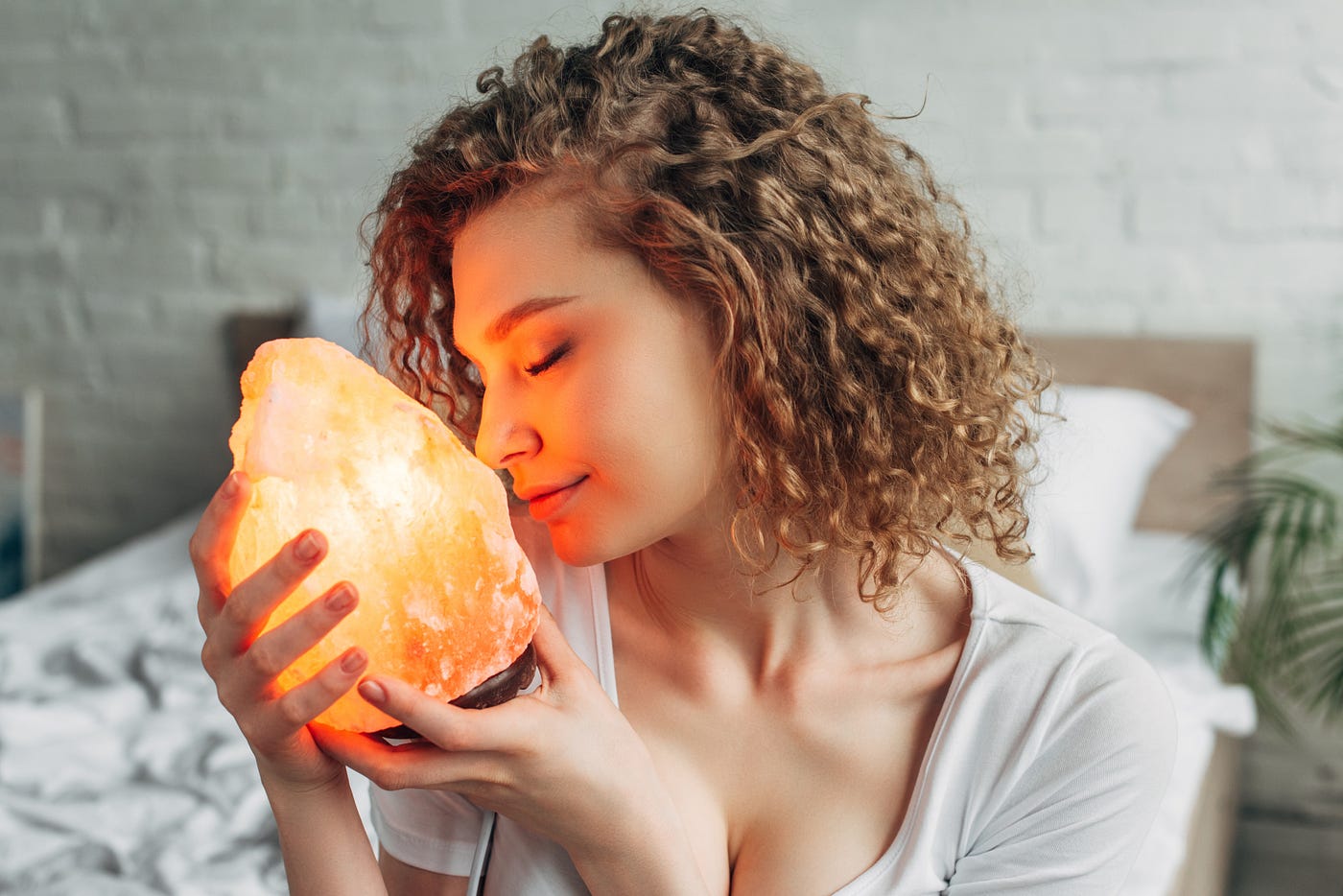 What Kind Of Bulb For A Salt Lamp