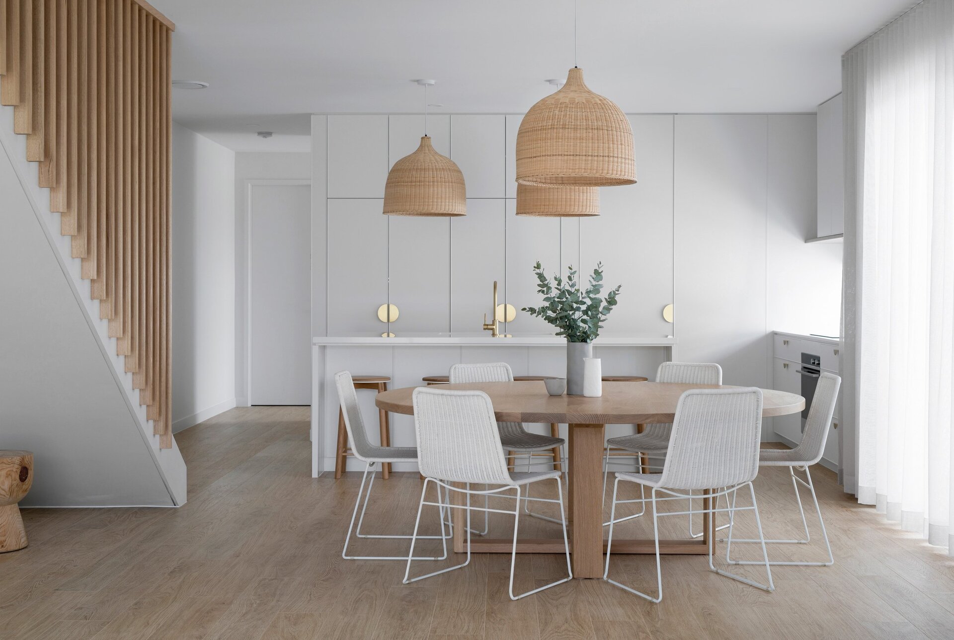 What Style Of Light Fixture Is Best With A Round Table