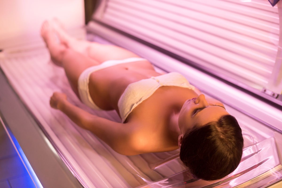 What To Wear In Tanning Bed