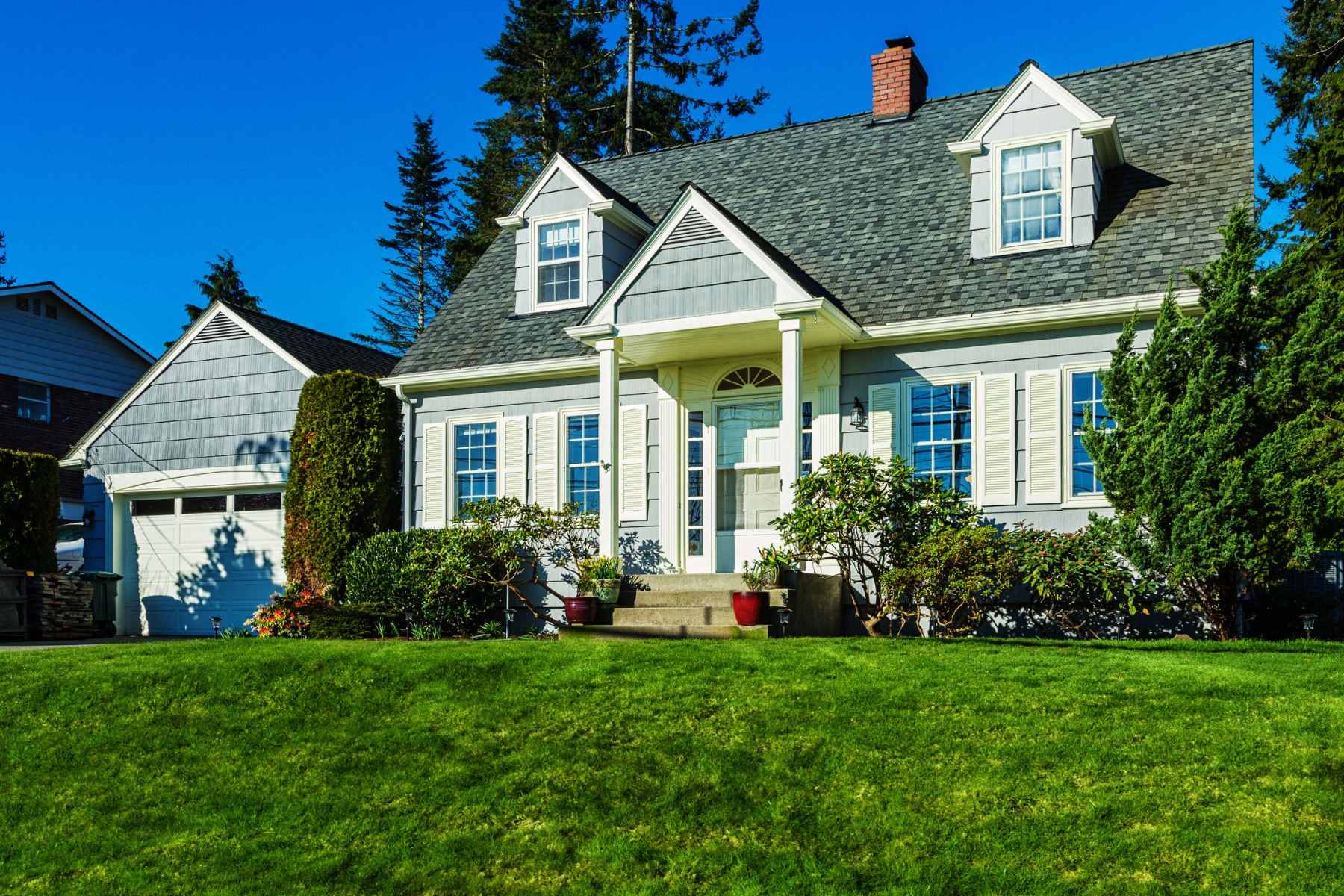 What’s A Good Landscape Design For A Cape Cod Style House