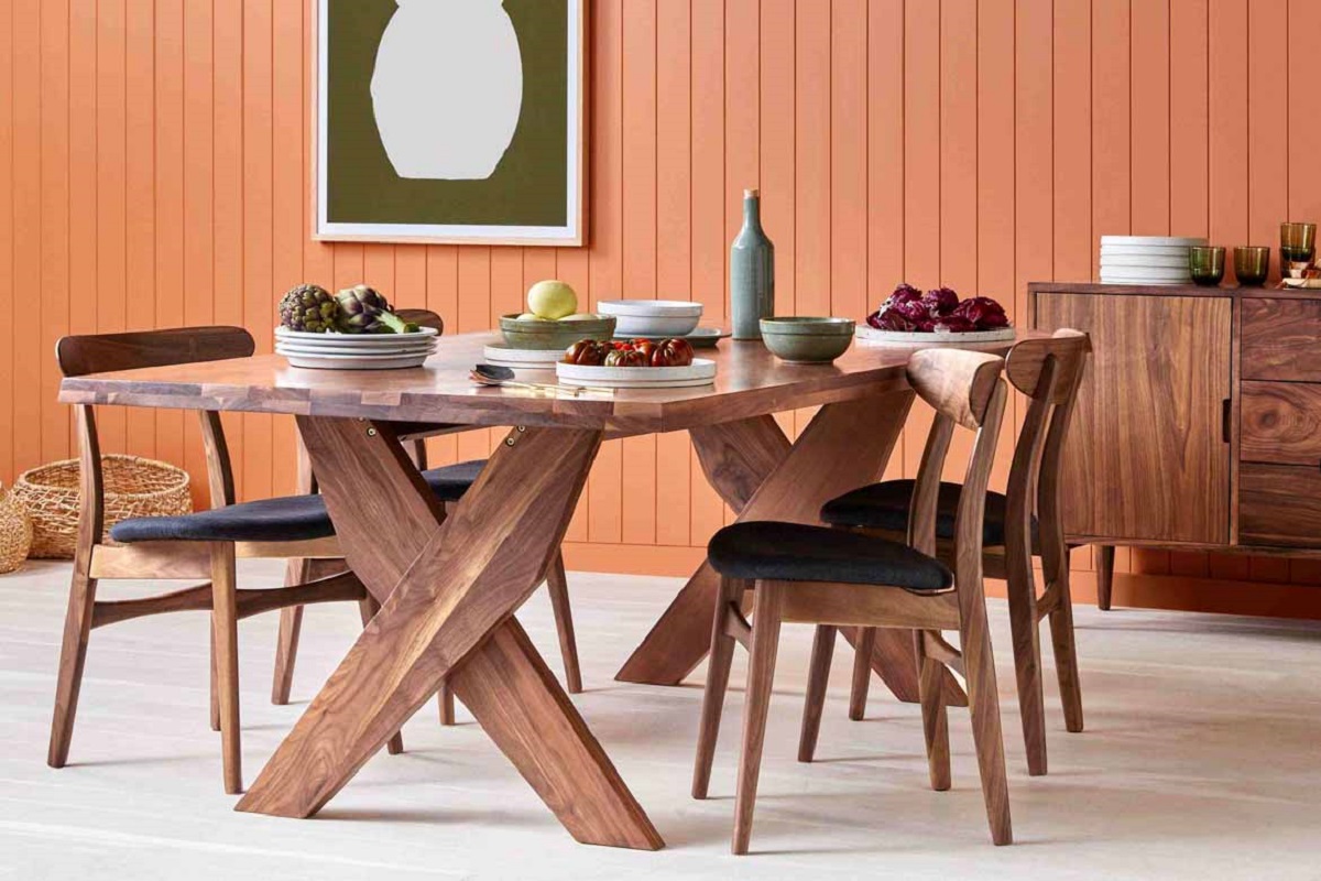 Which Wood Is Good For Dining Table?