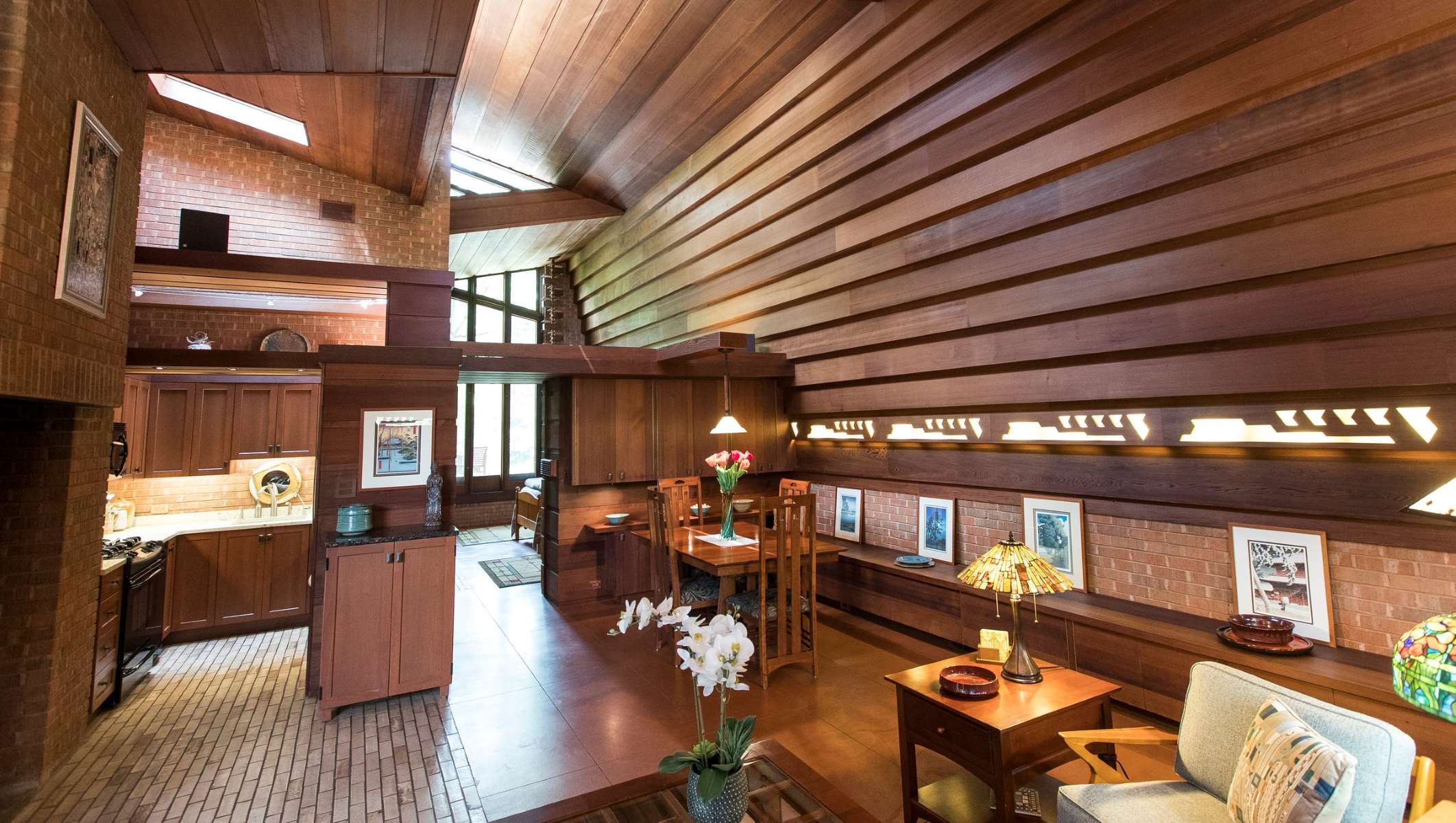 Who Did Frank Lloyd Wright Design A House For