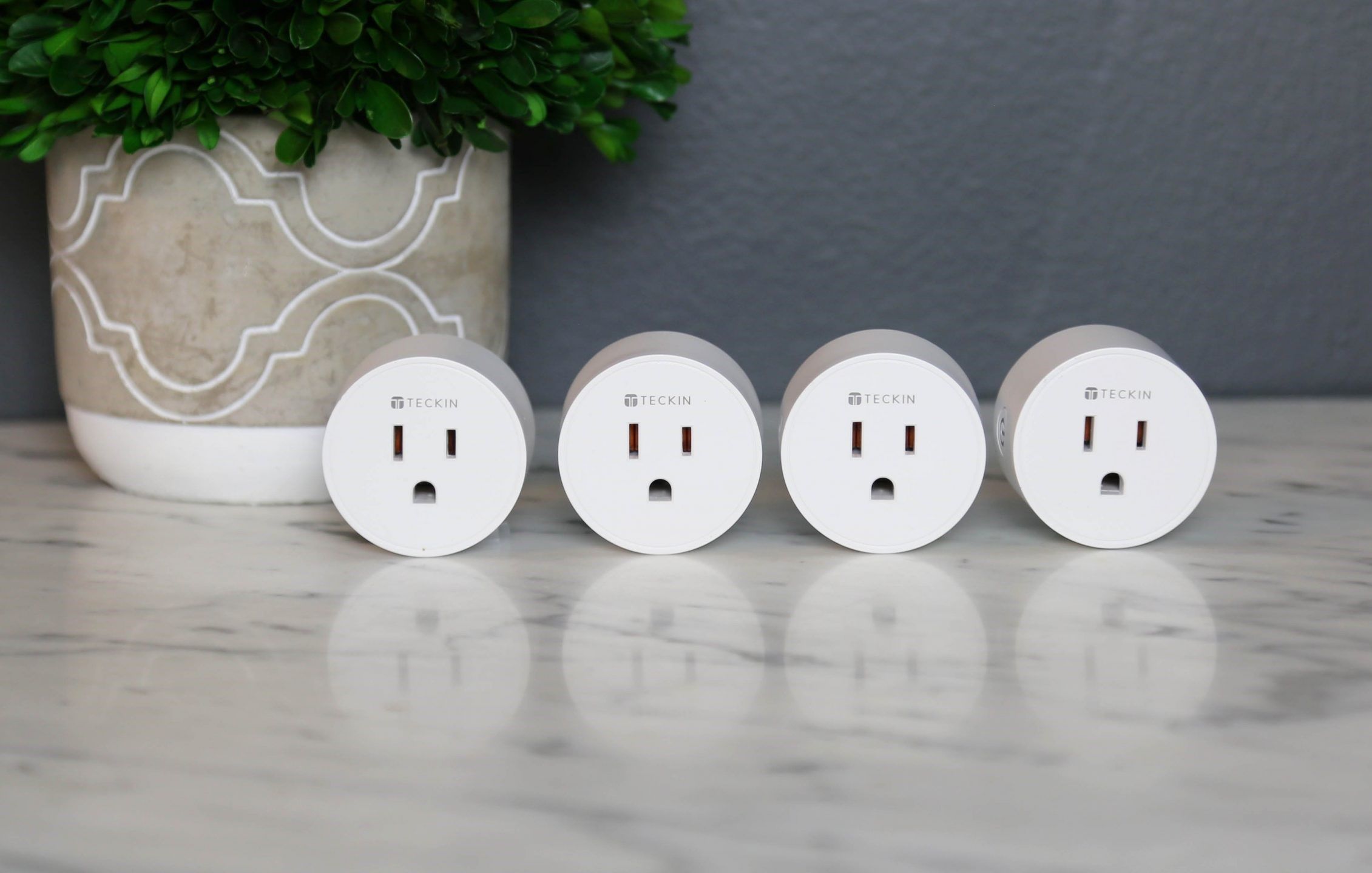 Get Alexa smart plugs with 16,000 5-star reviews for $2.80 each