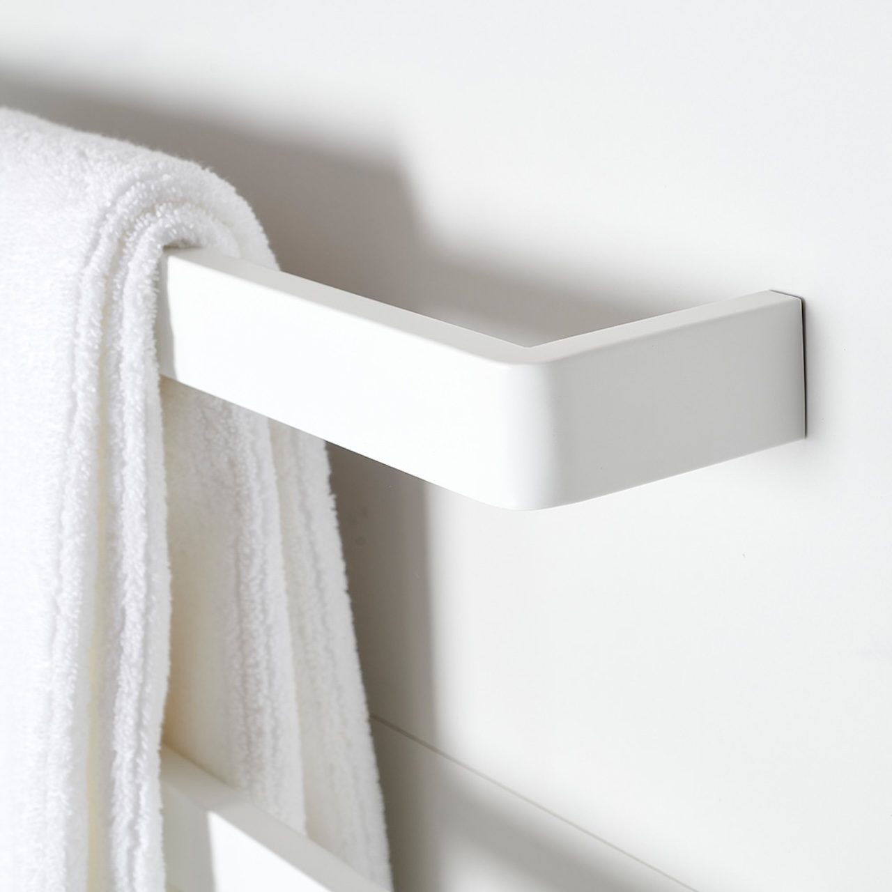 11 Best White Towel Rack For 2024