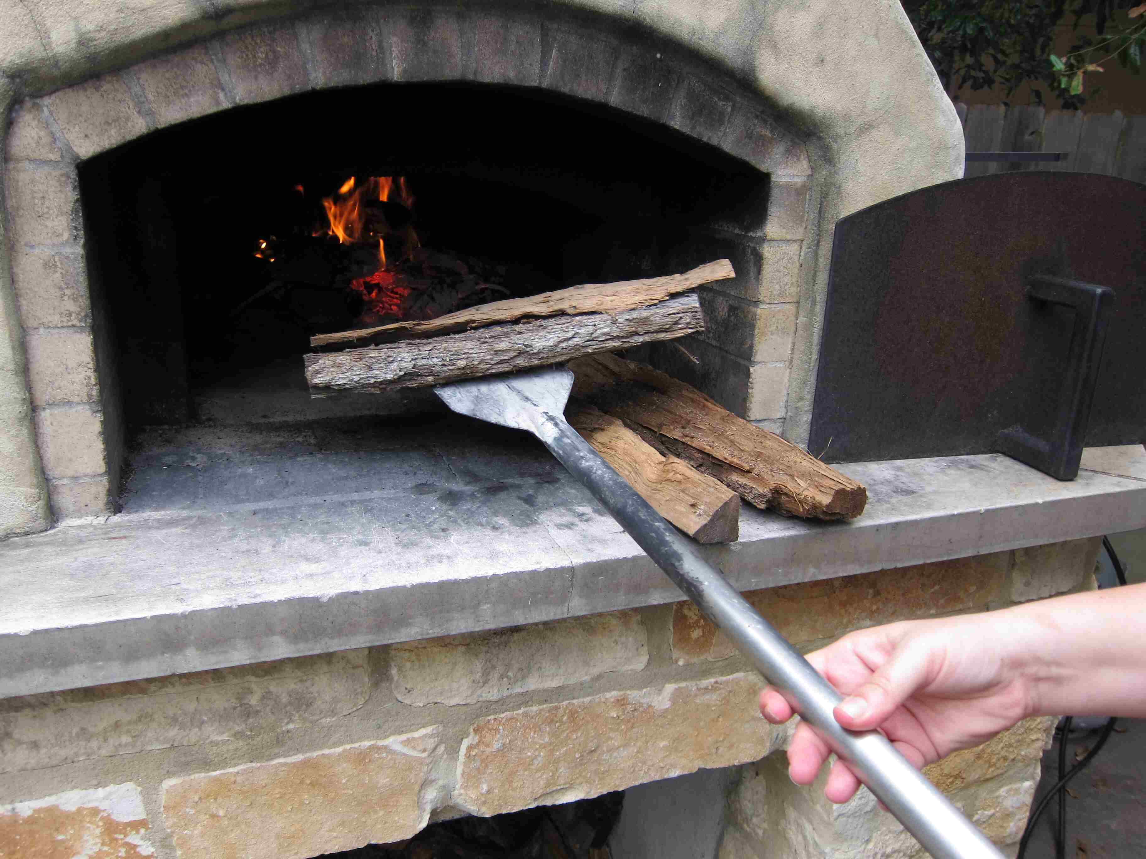 12 Best Wood Fired Pizza Oven Tools For 2024