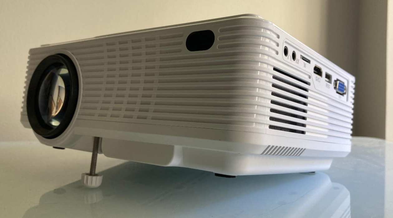 13 Amazing Wi-Fi Projector For 2024