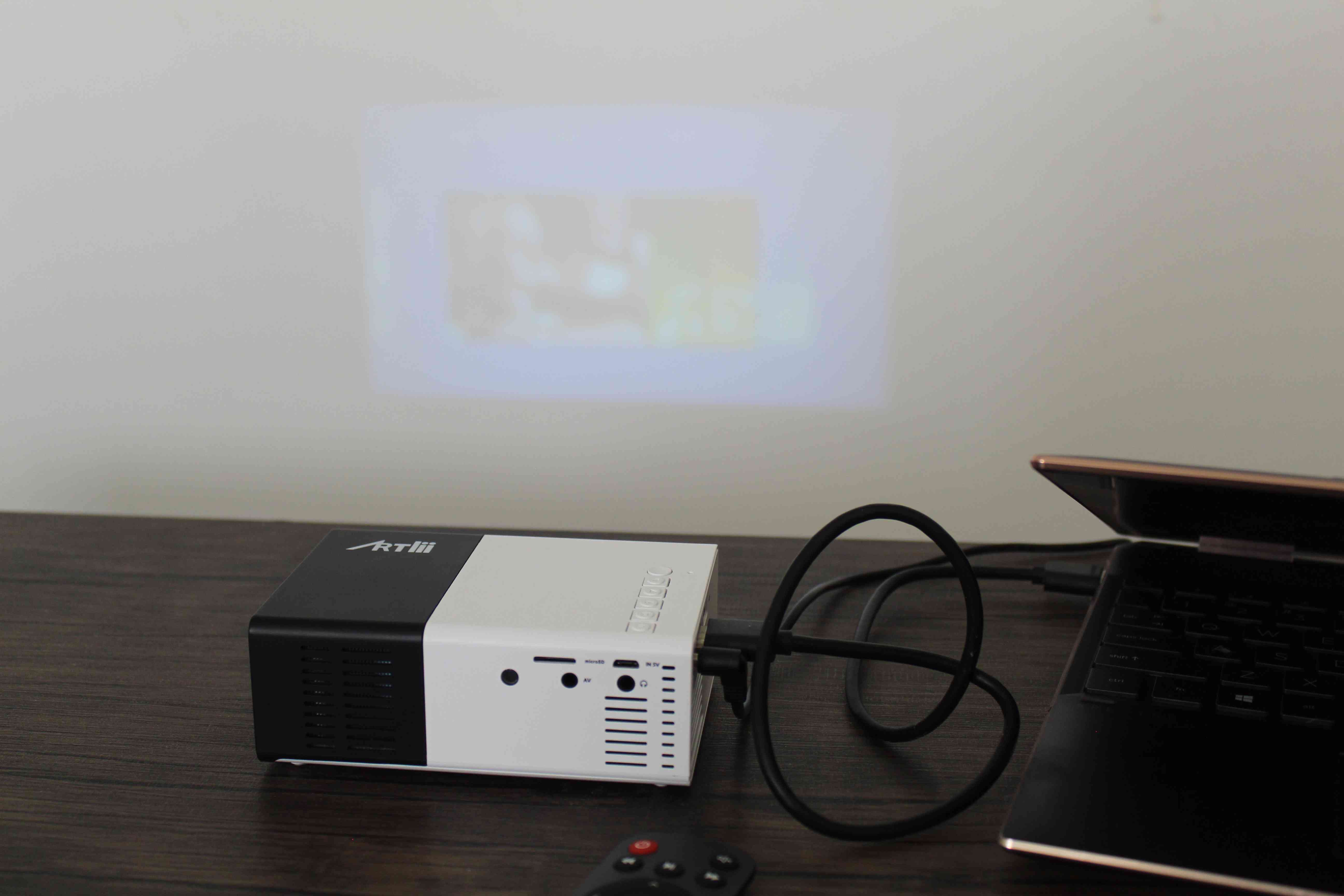 13 Best Laptop Projector For 2024