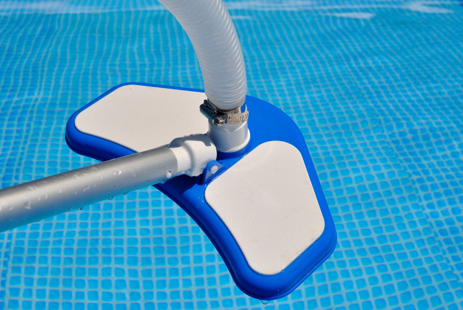 POOLAZA Hot Tub Skimmer Net Handheld, Professional Pool, Spa, Pound Skimmer  Net with Aluminum Pole Handle, Deep Ultra Fine Mesh Netting Small Pool