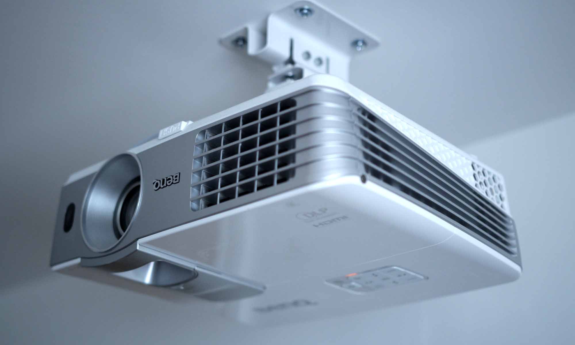 14 Amazing Ceiling Projector For 2024